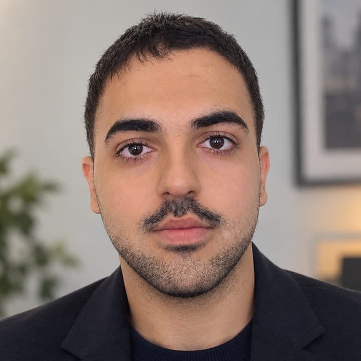 Portrait of Mono Awad, founder of Inflexion